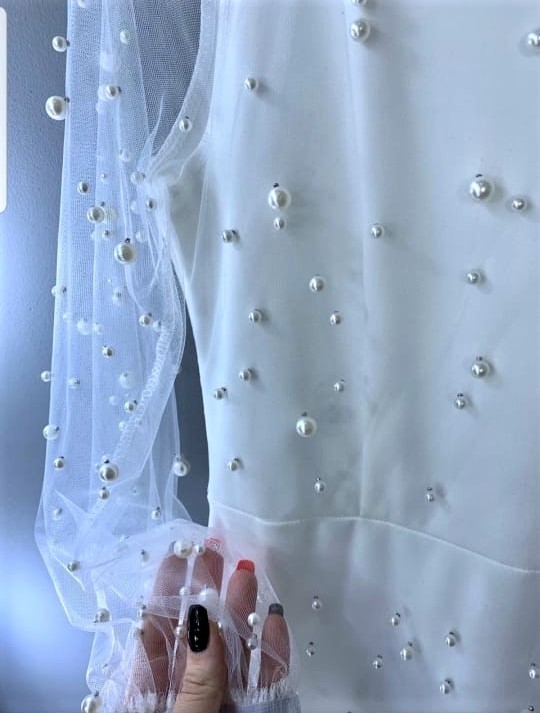 Кроткое свадебное платье с бусинами