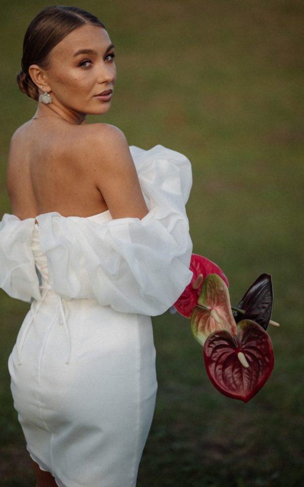 Свадебное платье - трансформер с объёмной рюшей